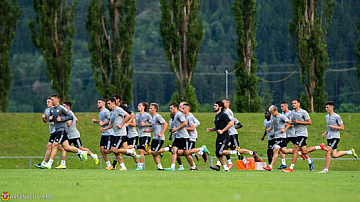 ФК «АРСЕНАЛ» ПРИБЫЛ В АВСТРИЮ